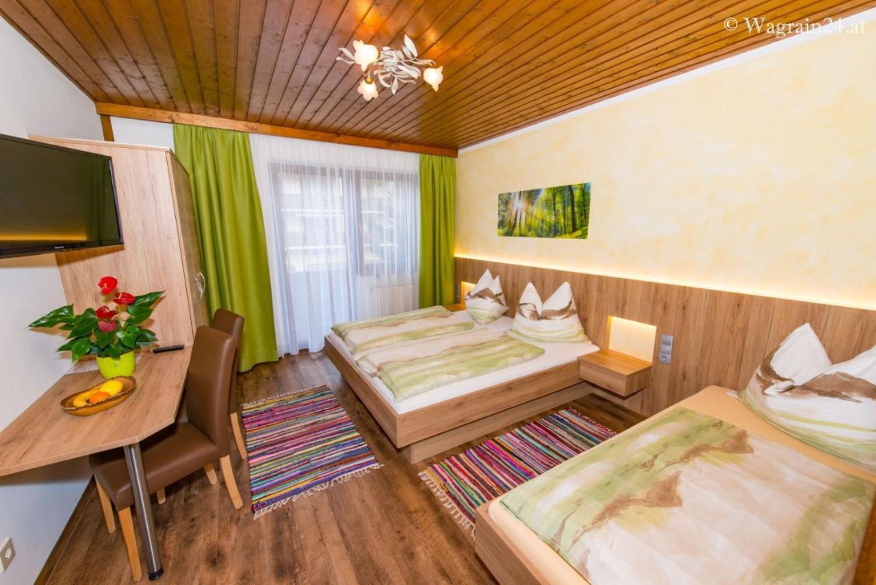 Pension Montana Wagrain Exterior foto