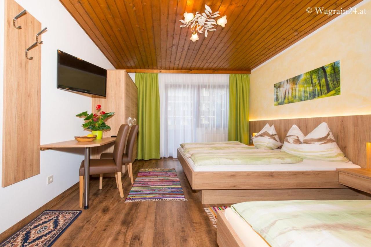 Pension Montana Wagrain Exterior foto